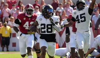 How To Bet - Vanderbilt vs Texas Prediction, Picks & Odds for November 1 — College Football Week 10