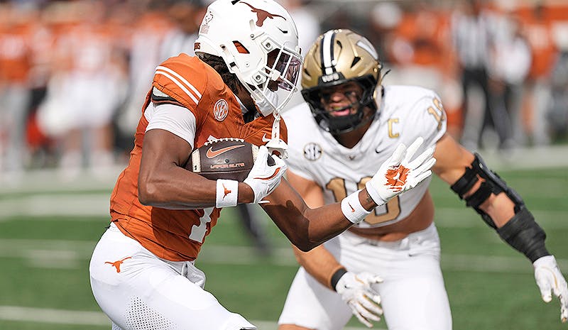 College Football Best Bets & Predictions for Week 12 Late Games