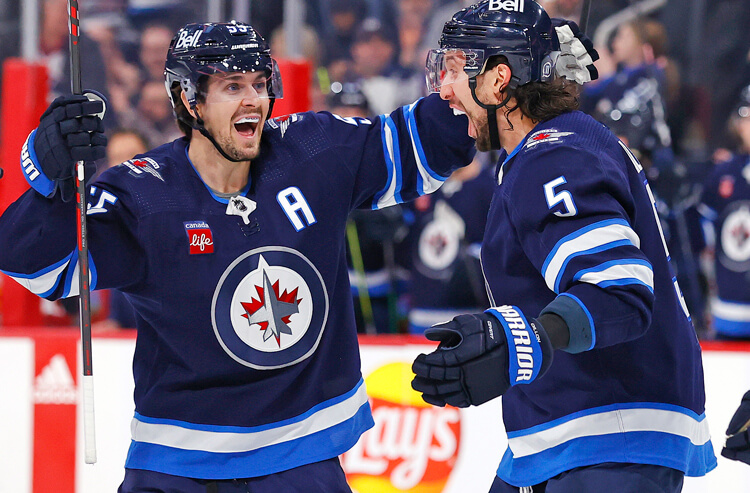 Jets vs Maple Leafs Picks, Predictions, and Odds Tonight - NHL