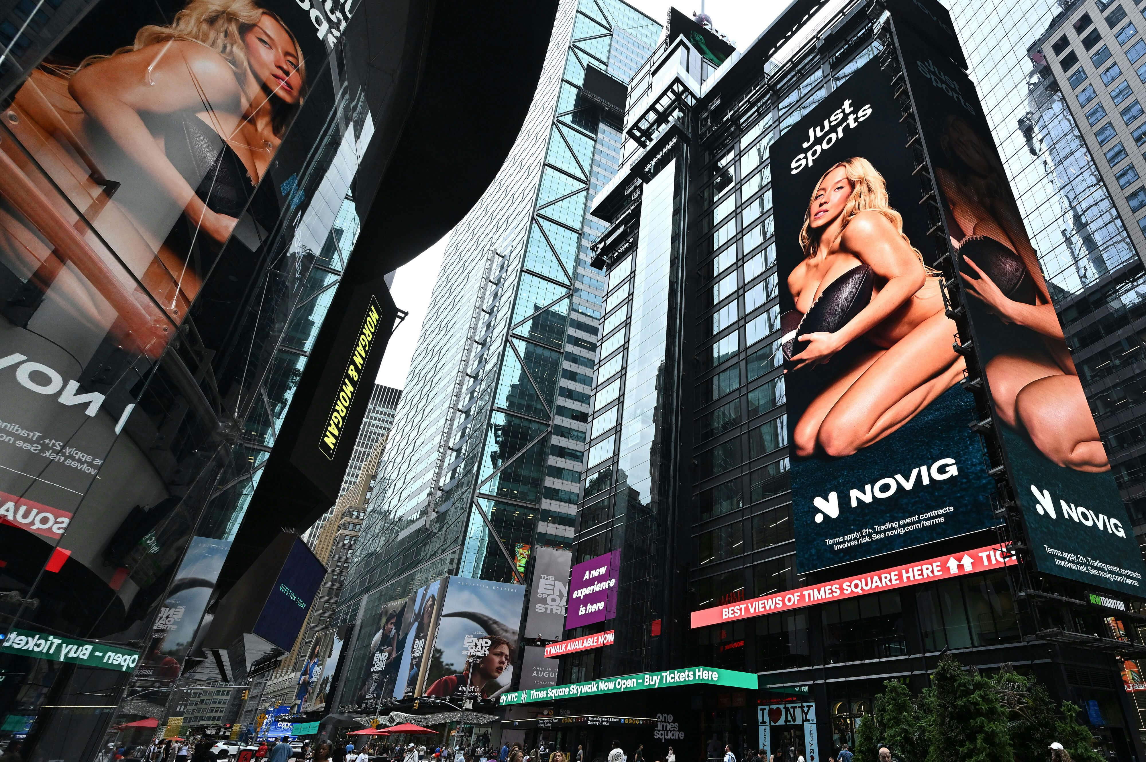 Sydney Sweeney Doesn't Hold Back in New Racy Novig Ad