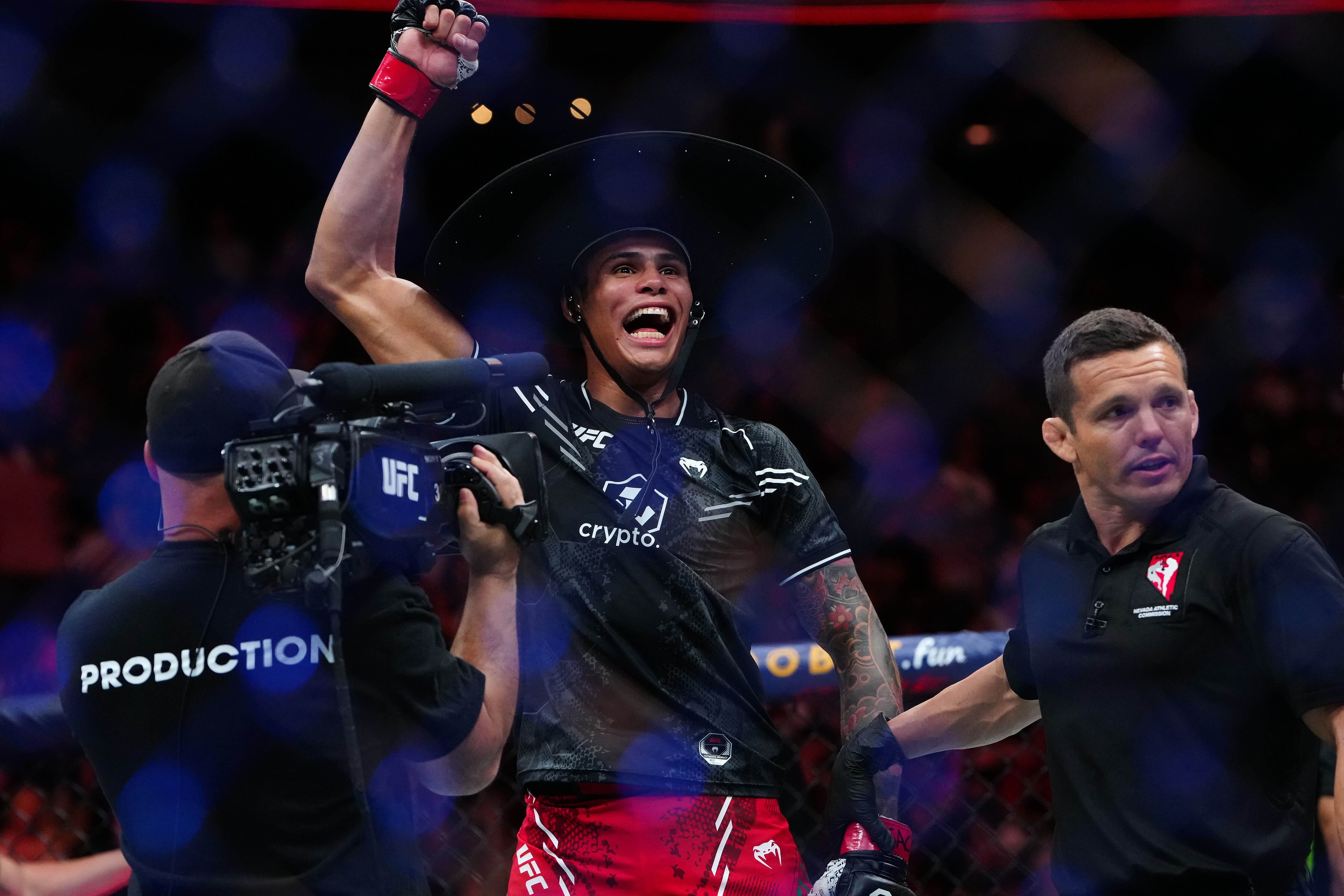 How To Bet - UFC Fight Night Zellhuber vs Prado Odds, Picks, and Predictions: Pick Against Prado in Battle of One-Loss Lightweights