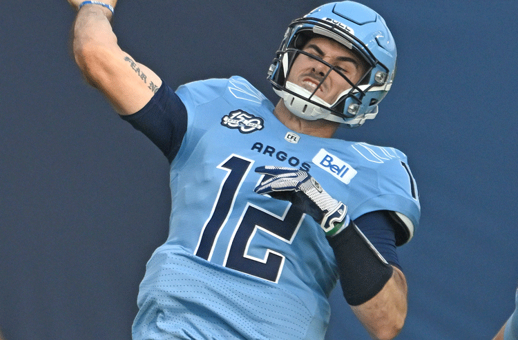 How To Bet - Elks vs Argonauts Predictions, Odds, and Picks Week 18: Kelly Returns to Starting Lineup