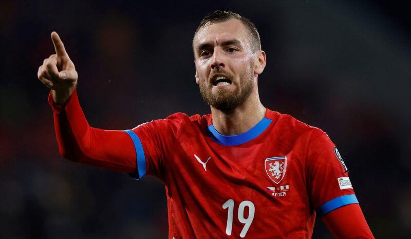 How To Bet - Czechia vs Ireland Predictions, Picks & Odds for Thursday's World Cup Playoff Match