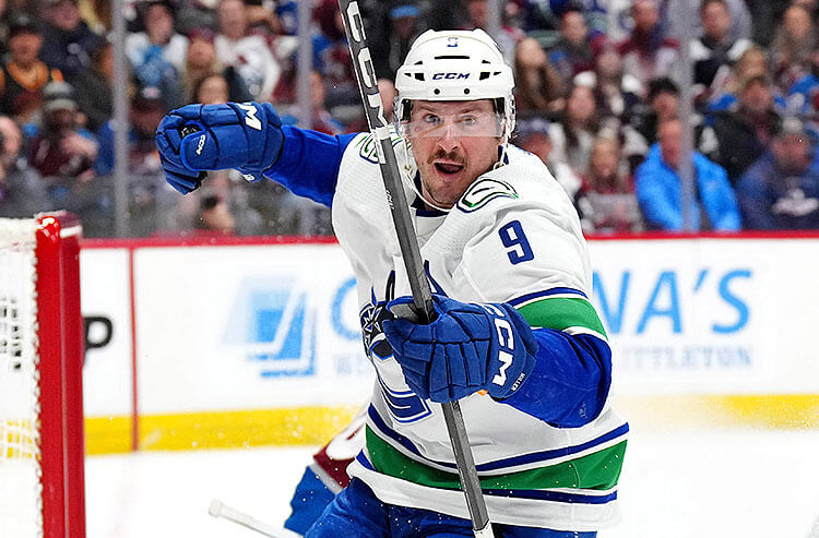 Canucks vs Oilers Prediction, Picks, and Odds for Saturday's NHL Playoff Game