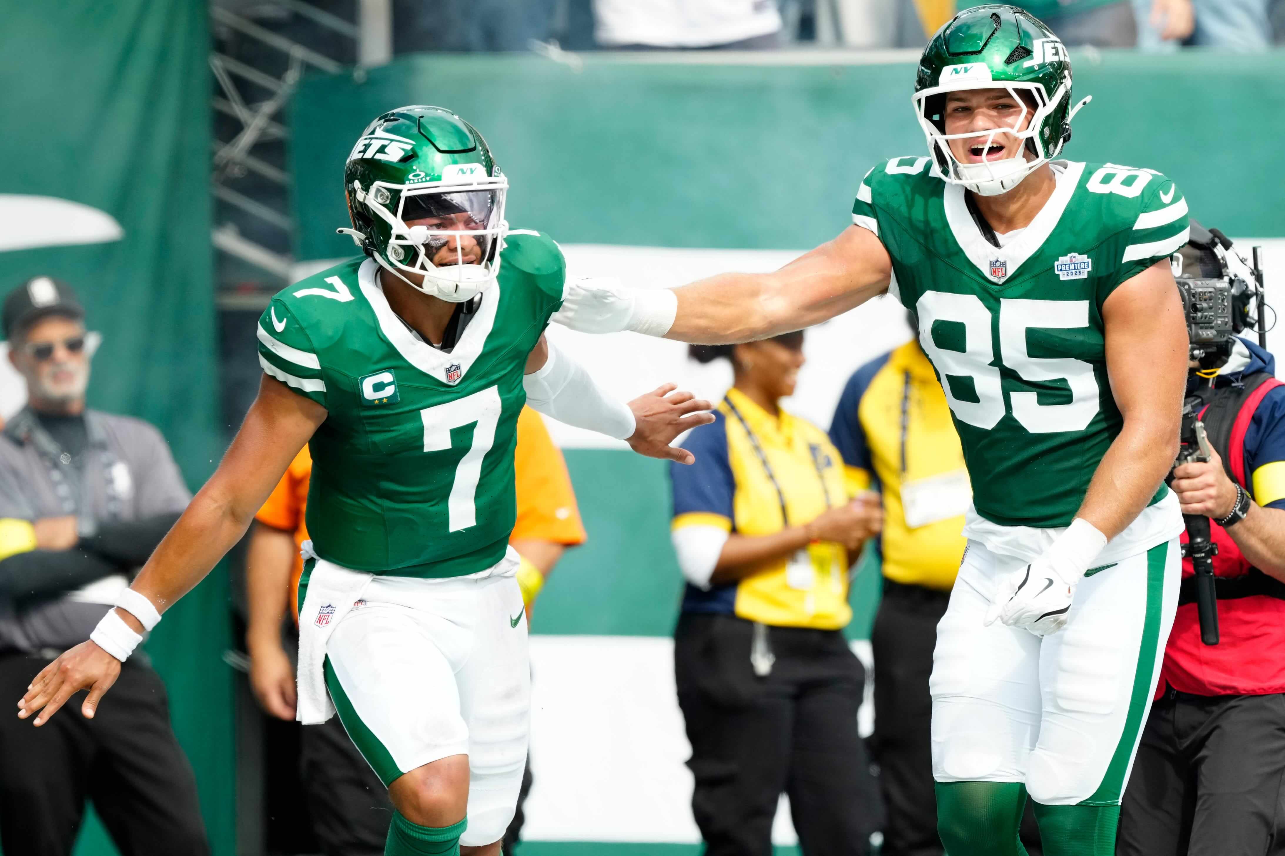 How To Bet - New York Bettors Wager $500M During Successful NFL Week 1 vs. Online Sportsbooks
