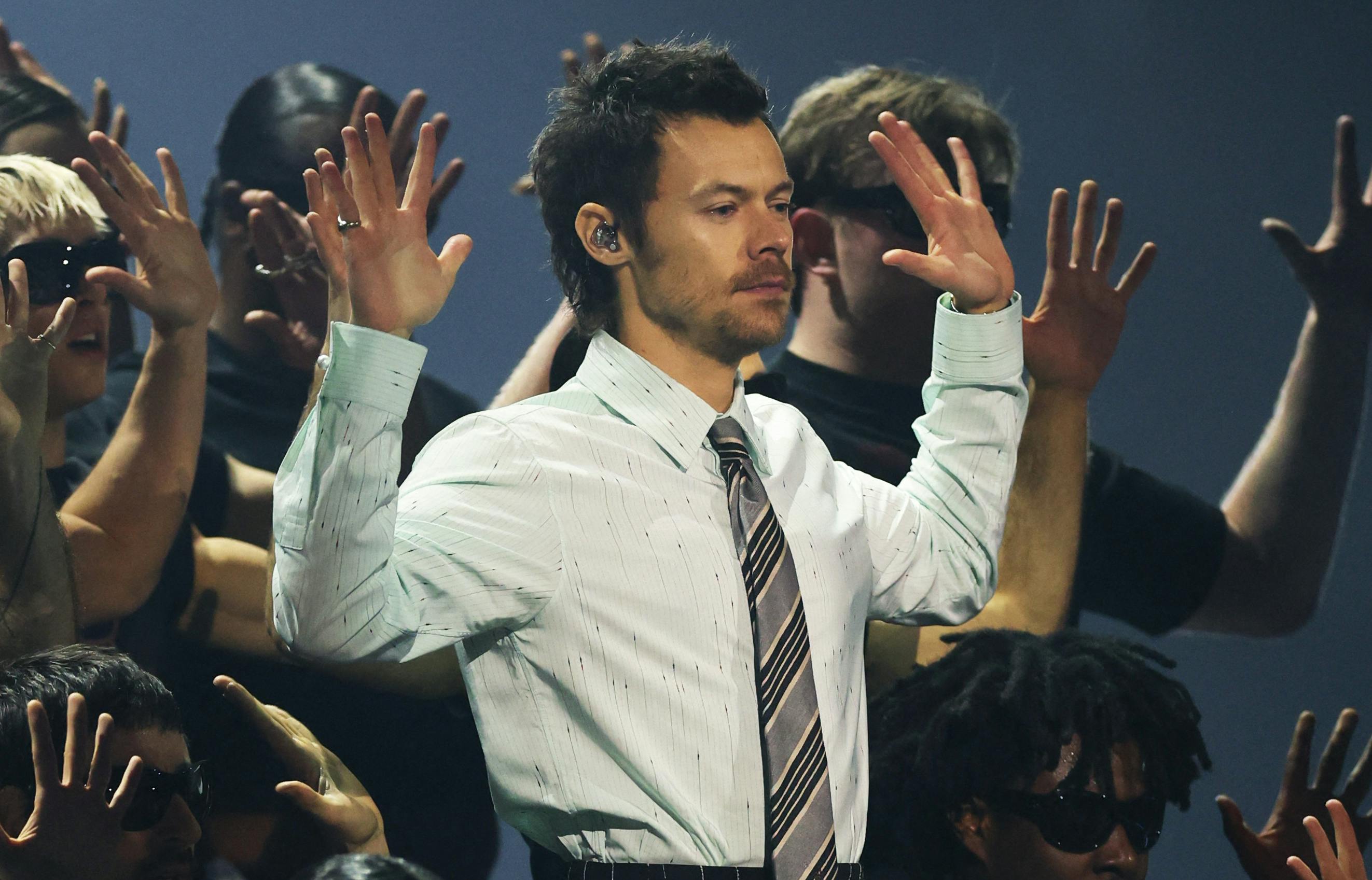 Super Bowl Halftime Show Odds: Miley Overtakes Harry Styles as Announcement Nears