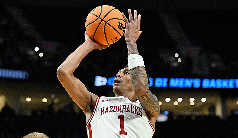 Arkansas vs Arizona Prediction, Picks & Odds for Today's March Madness Game