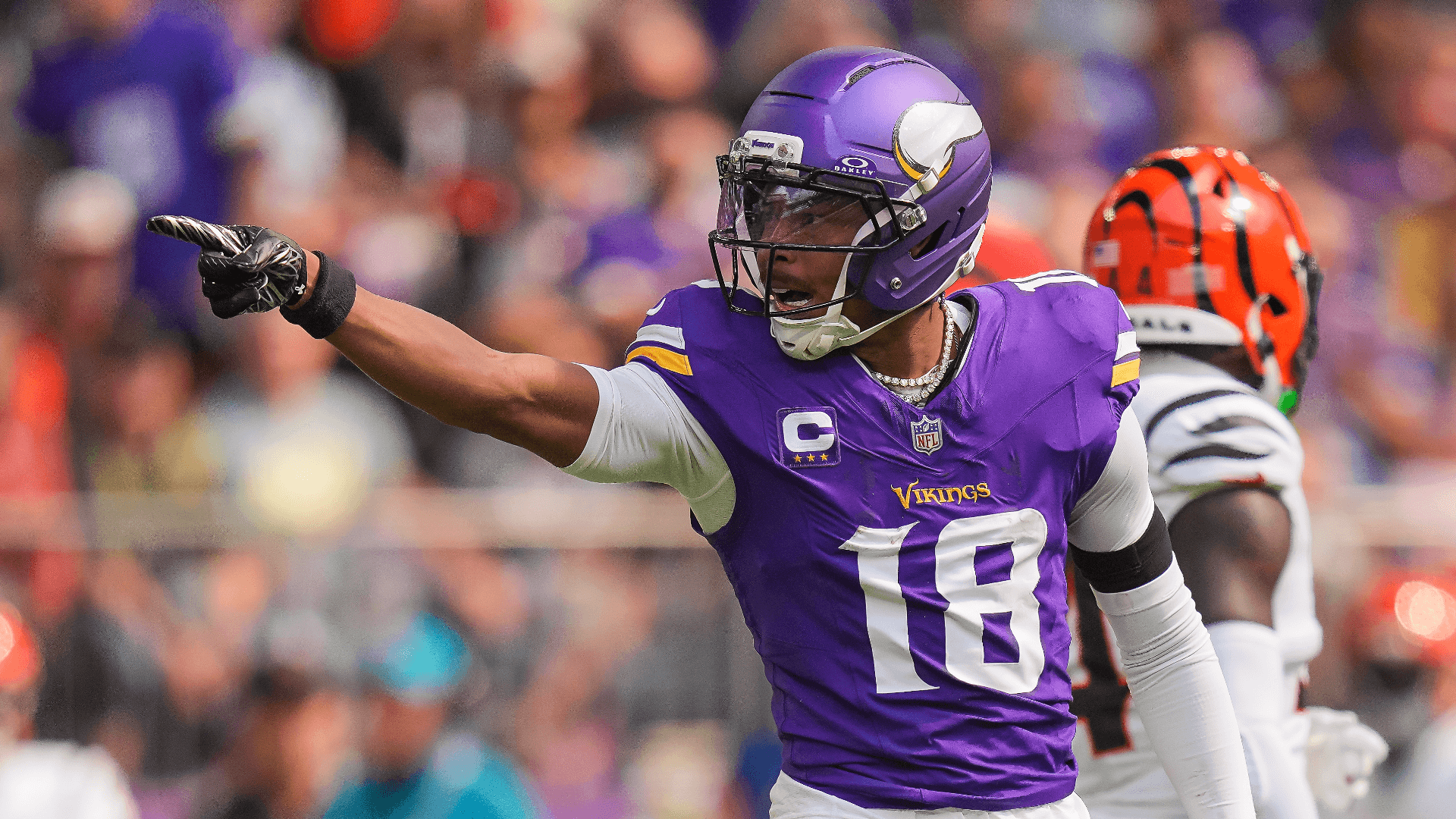 How To Bet - Vikings vs Chargers Predictions, Picks & Best Bets for Thursday Night Football Today