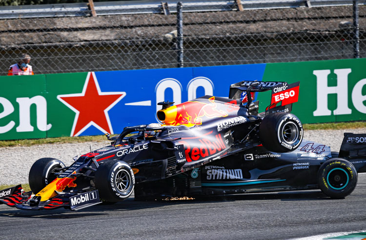 Formula One Max Verstappen Lewis Hamilton F1 World Drivers' Championship F1 World Drivers' Championship odds: Verstappen and Hamilton Clash in Dramatic Title Fight