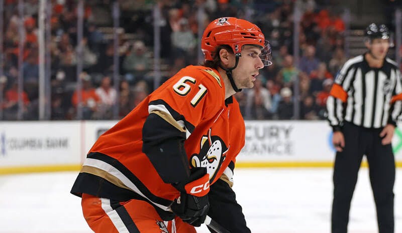 Golden Knights vs Ducks Prediction, Picks & Odds for Tonight's NHL Playoffs Game 3