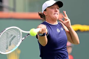 Collins vs Swiatek Picks for Australian Open Women's Semifinal