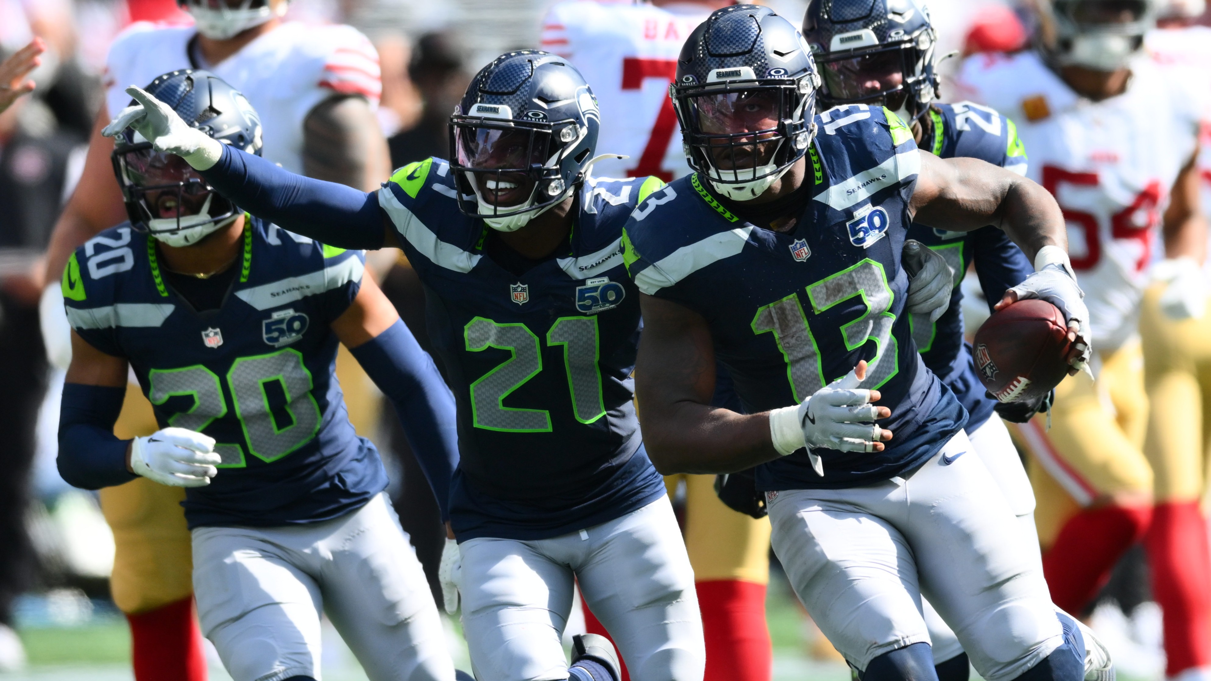 Texans vs Seahawks: Time, Channel & Free Live Streaming Info for Monday Night Football Tonight