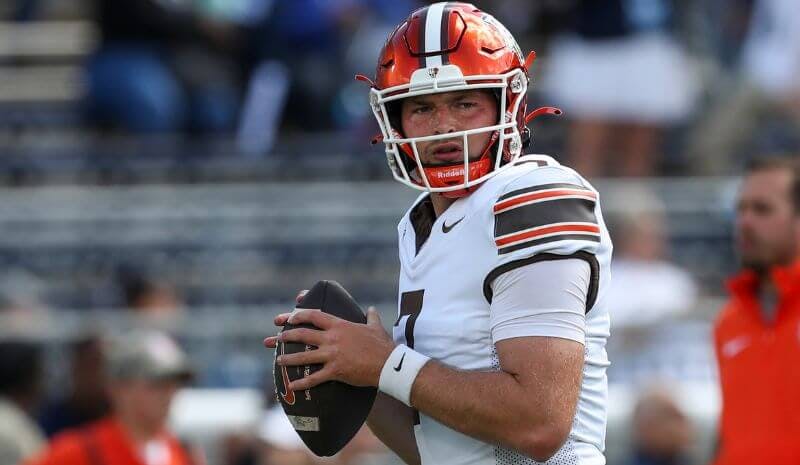 Bowling Green Falcons CFB Connor Bazelak 