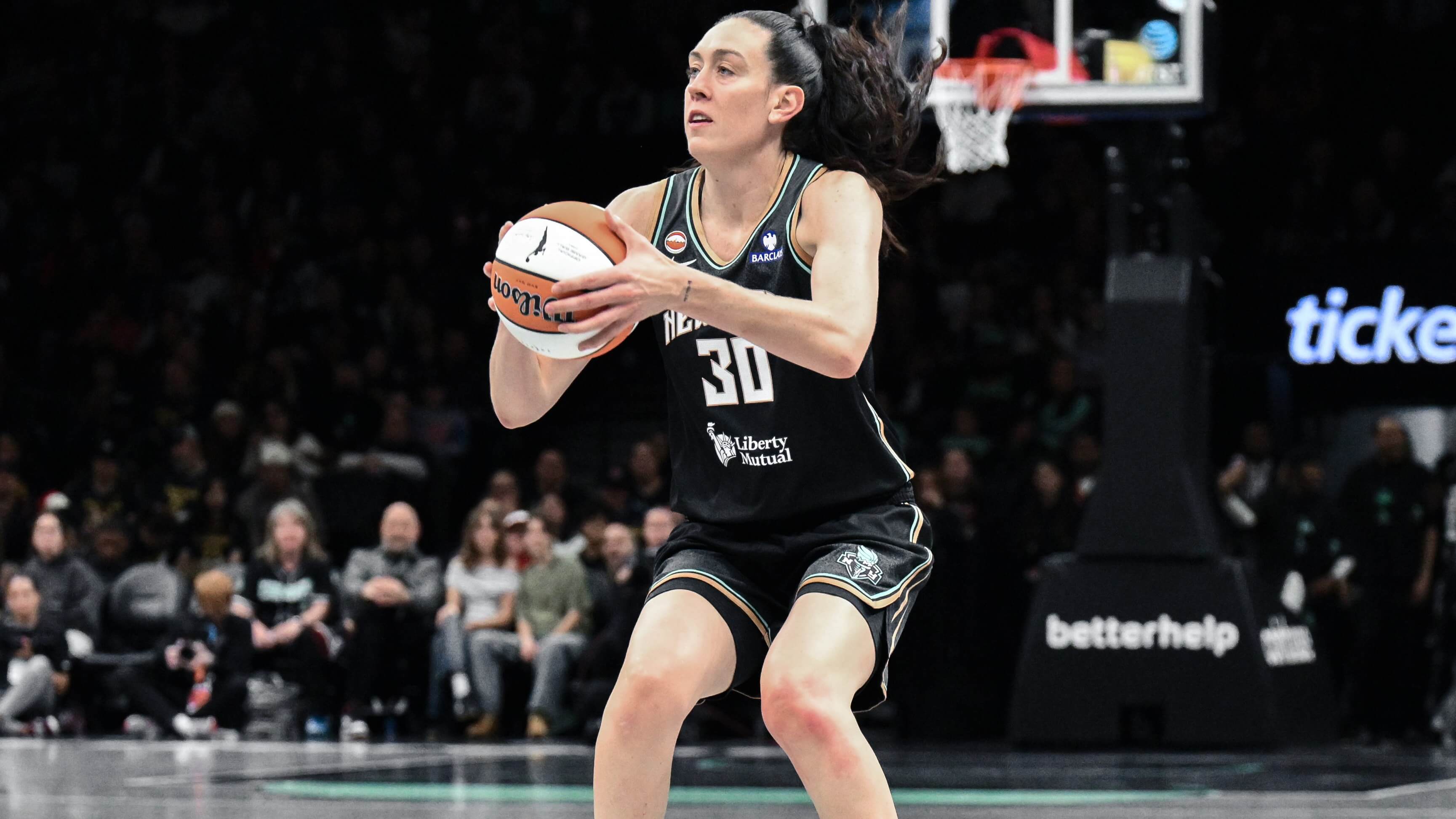 Sun vs Liberty Prediction, Picks & Odds for Tonight’s WNBA Game 