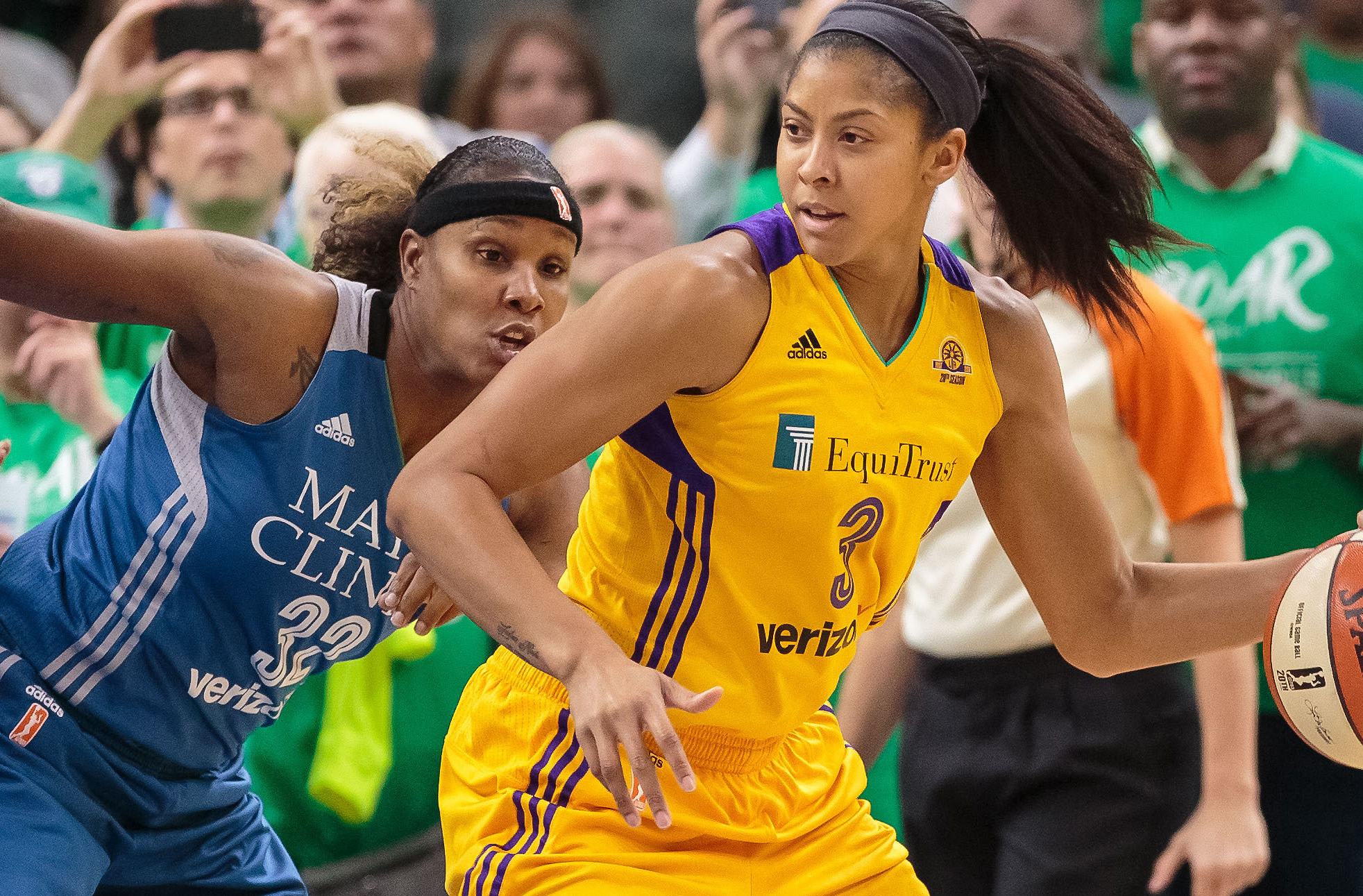 Four need-to-know notes for betting the 2017 WNBA season